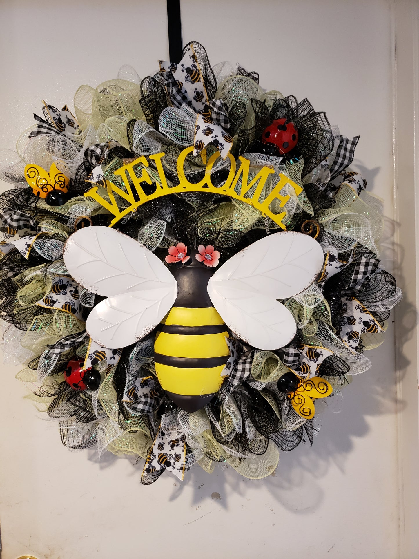 Bumblebee Welcome Wreath